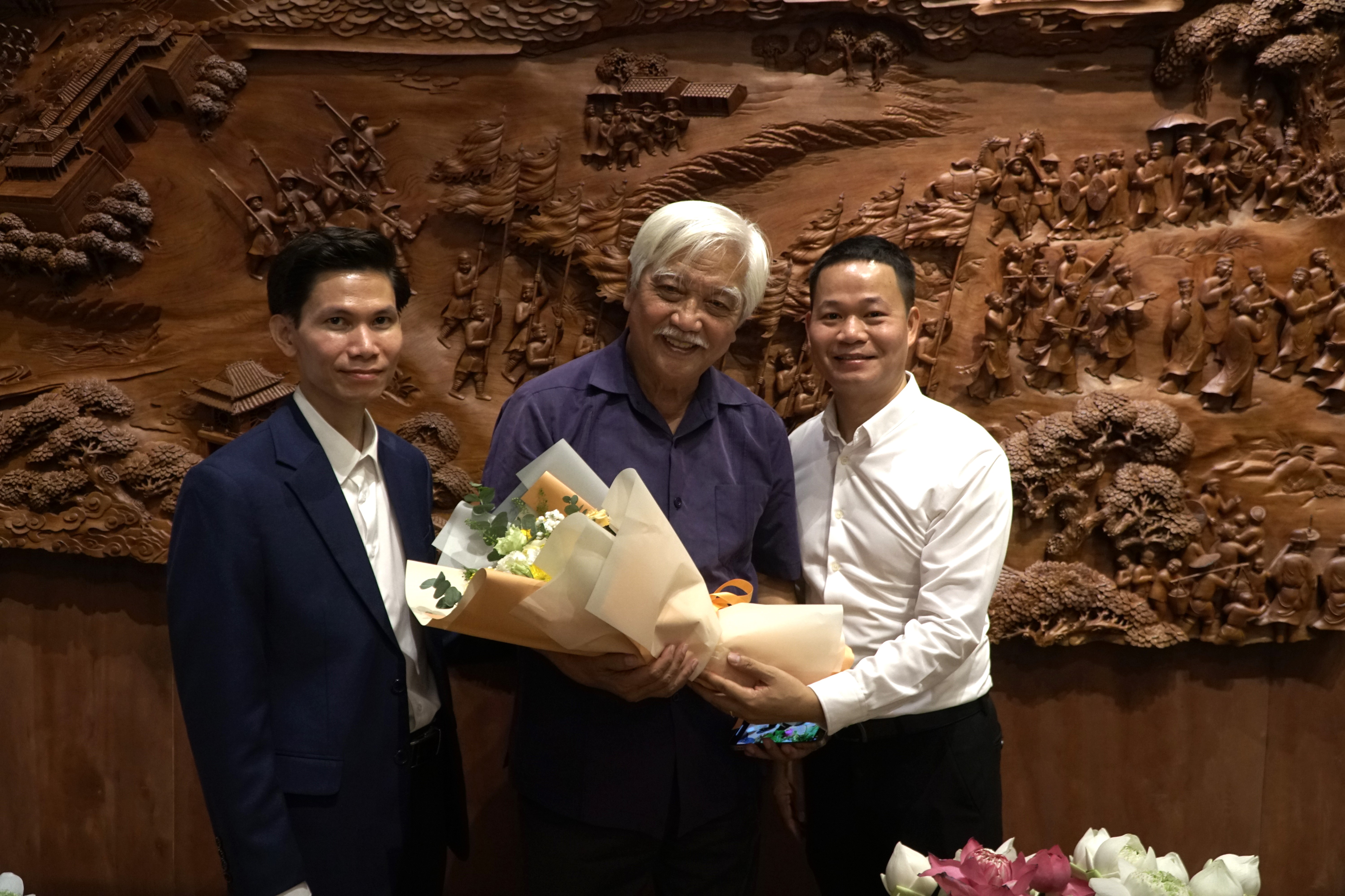 Lễ Bàn Giao Tác Phẩm Vinh Quy Bái Tổ tại Văn Miếu Quốc Tử Giám